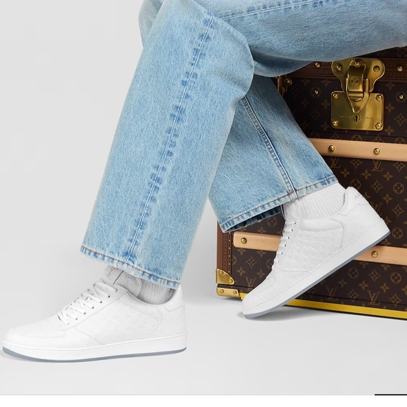 Louis Vuitton Rivoli LV Monogram White  Sneakers - Picture 1 of 8